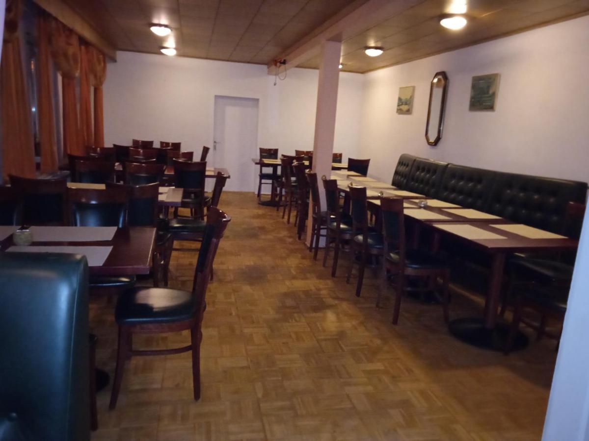 Hotel & Restaurant Zum Adlersberg Schleusingen Ngoại thất bức ảnh