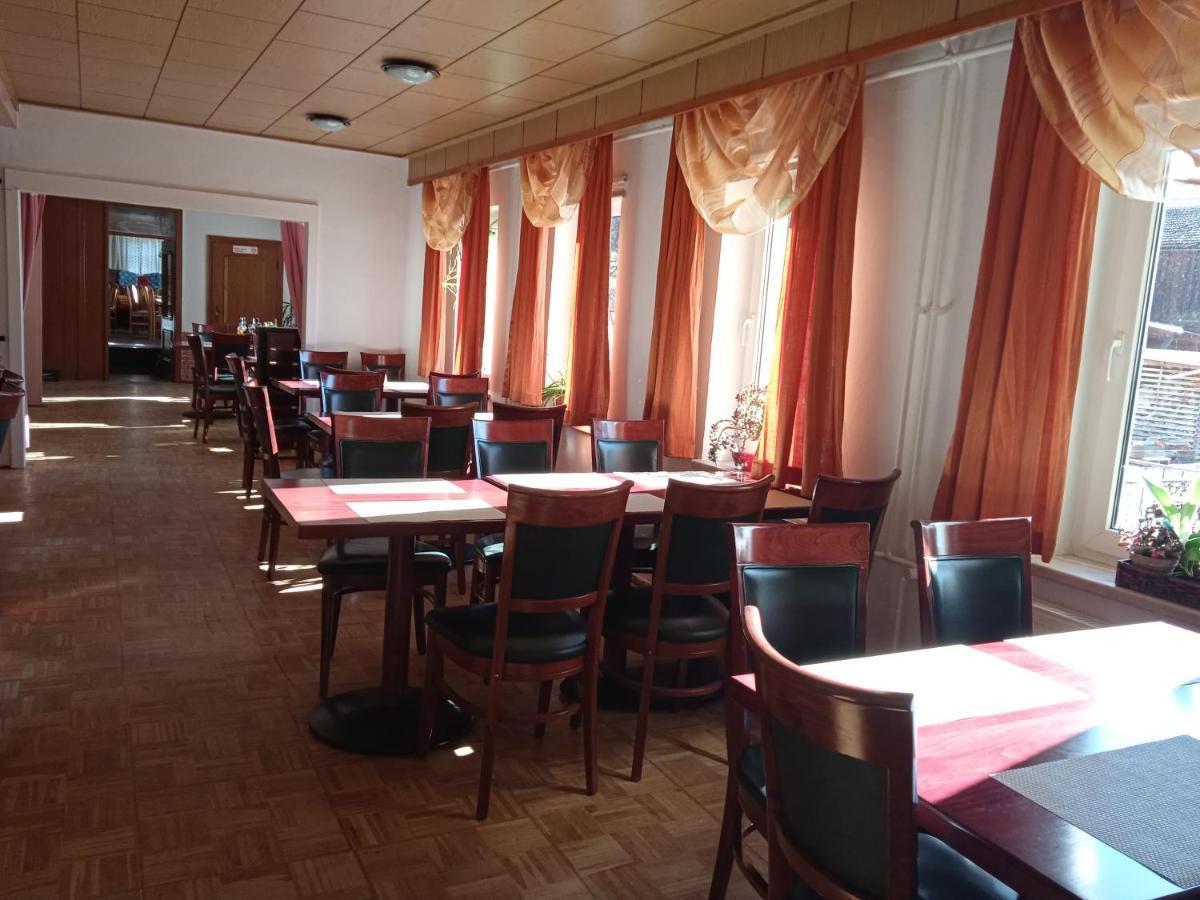 Hotel & Restaurant Zum Adlersberg Schleusingen Ngoại thất bức ảnh