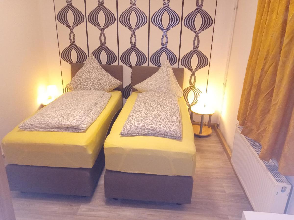 Hotel & Restaurant Zum Adlersberg Schleusingen Ngoại thất bức ảnh
